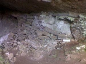 Lumiang burial cave 